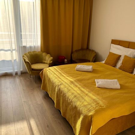Sunny House Two Apartment Bratislava Bagian luar foto