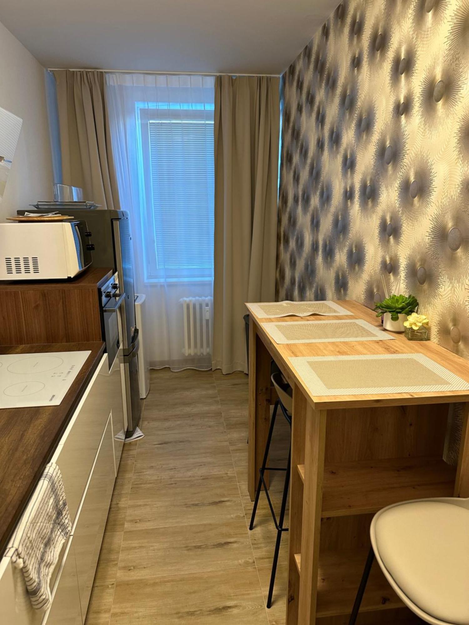 Sunny House Two Apartment Bratislava Bagian luar foto